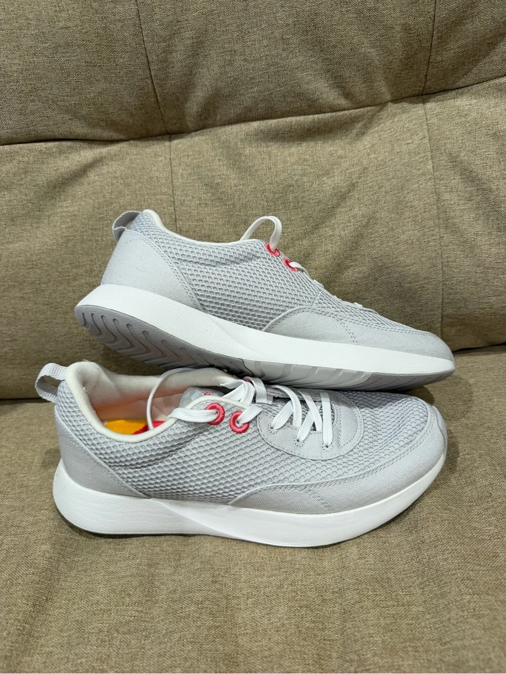 ALLBIRDS women's courier daily athletic comfort sneakers in light grey/vivid